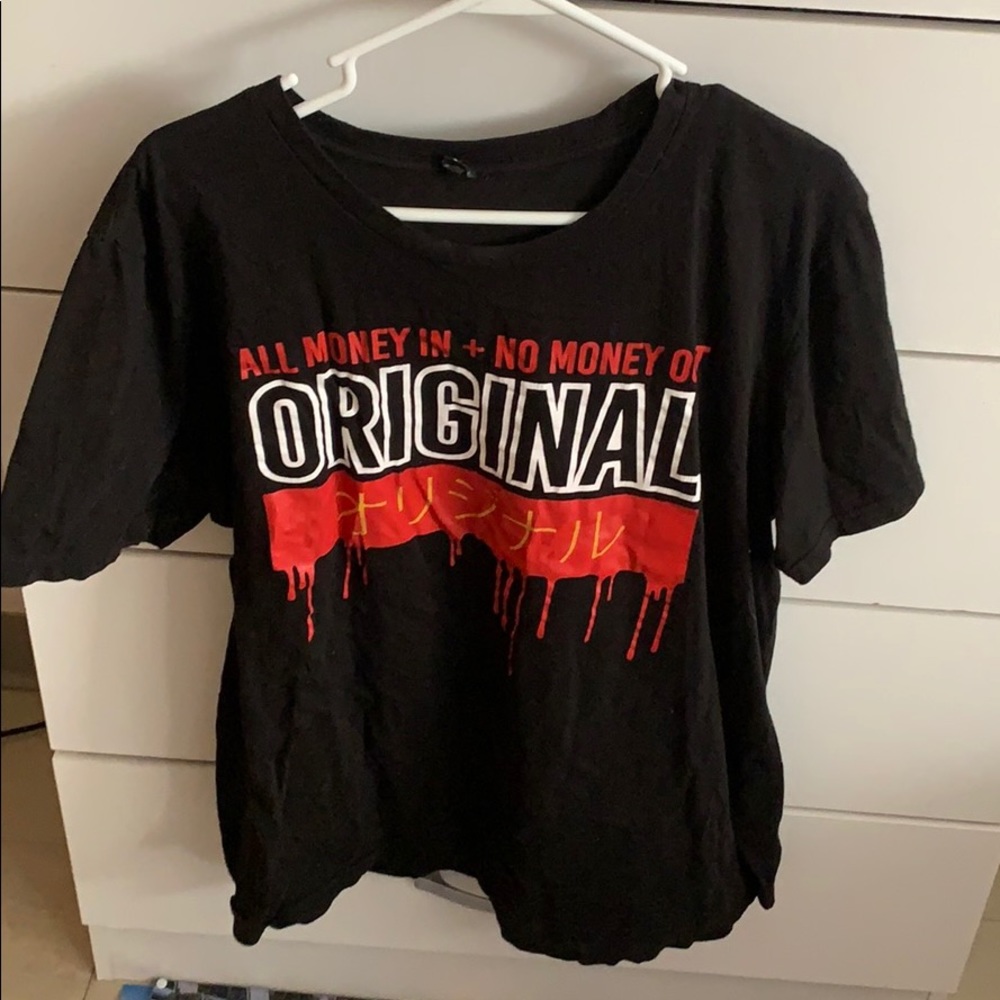 black tee